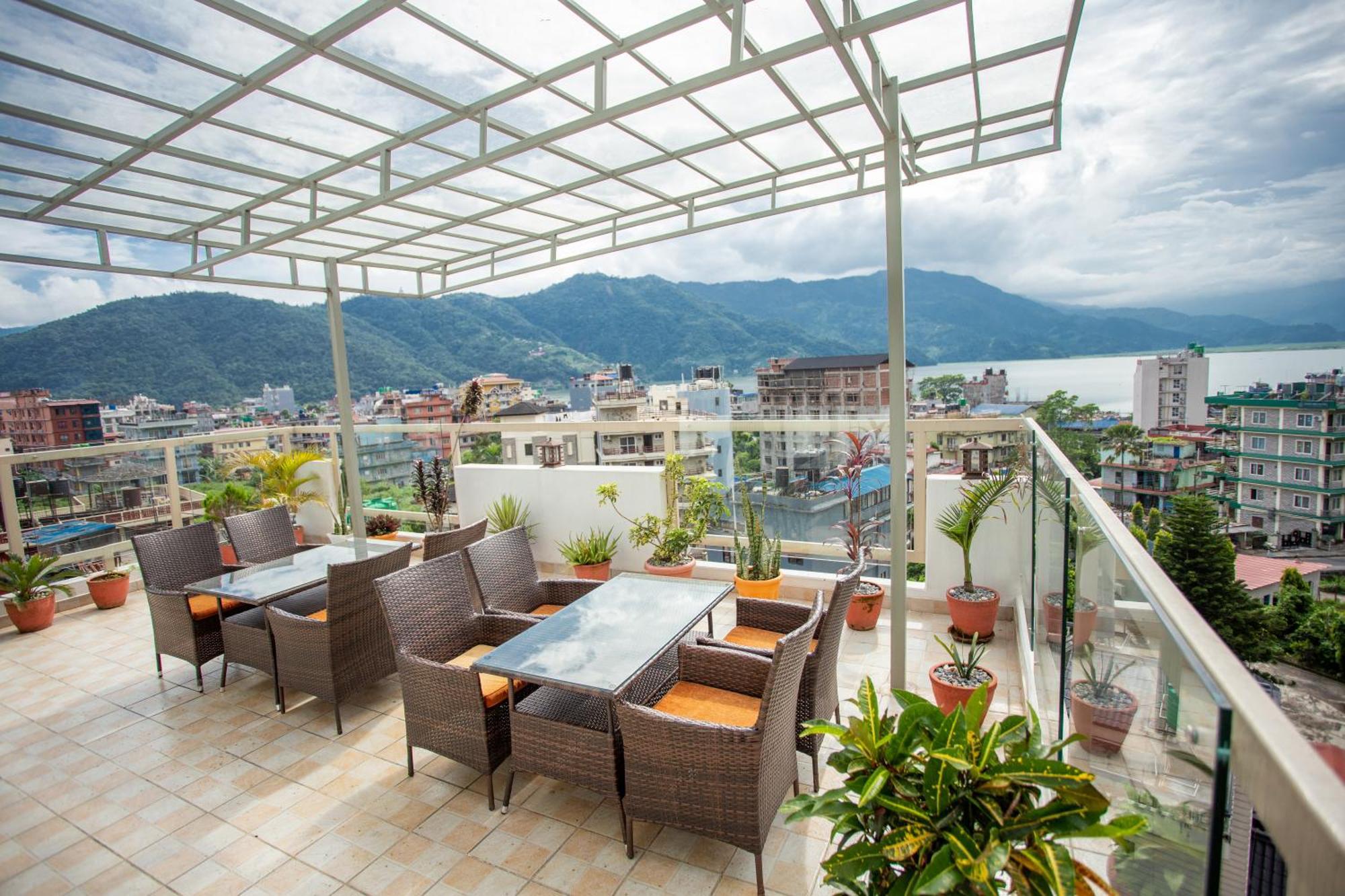 Chautari Boutique Hotel Pokhara Exterior foto